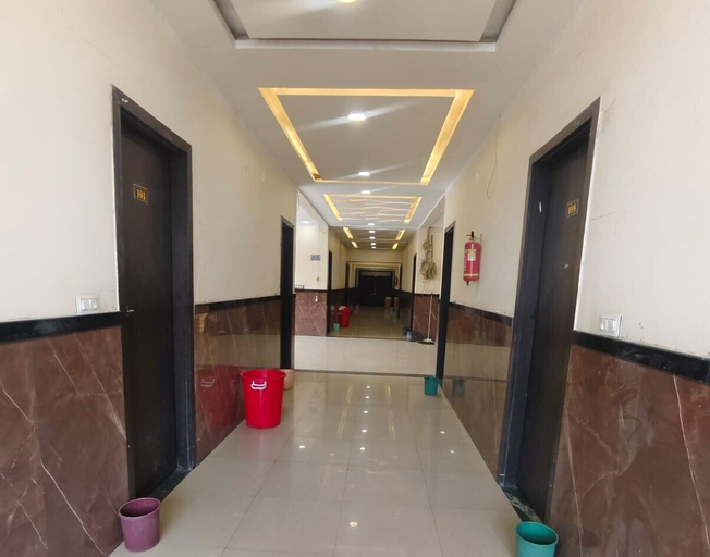 Others 4, Agrawal Bhawan, Ujjain
