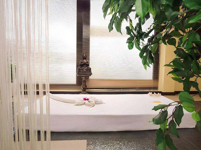 Bathroom, The Sunway Manor, Puducherry