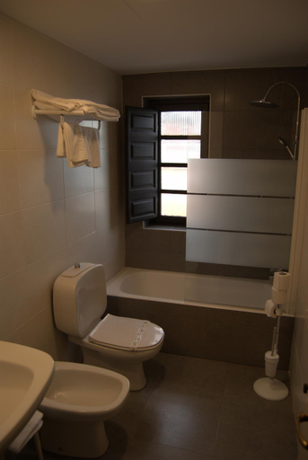 Bathroom 3, Palacio De Vallados, Asturias