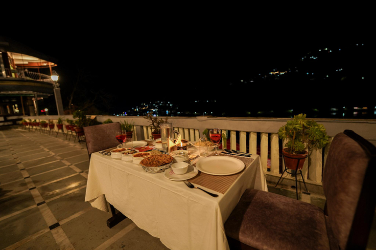 Food & Drinks 3, Hotel Silverton (180 Lake View), Nainital