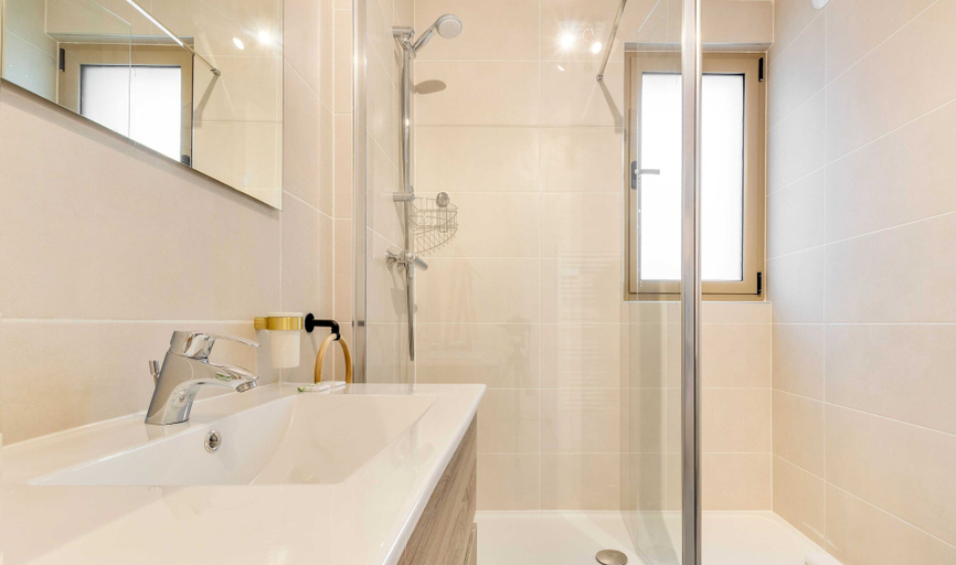 Bathroom 5, Charming Apt With Balcony- 6P- Proche Disney/paris, Val-de-Marne
