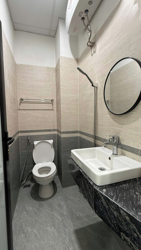 Bathroom 4, Era Apartment Doan Ke Thien, Cầu Giấy