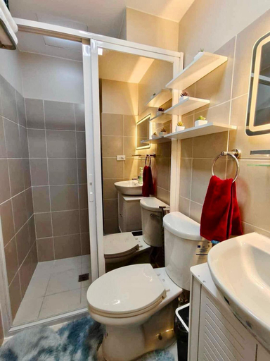 Bathroom 2, Nilaya Short Staycation, Quezon City