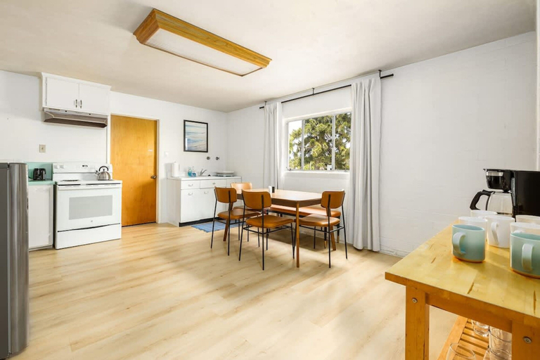 Room 5, Spacious 2 Bed in Carlsbad, San Diego