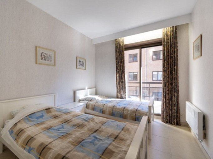 Room 3, Apartment in Middelkerke With Sea View, West-Vlaanderen