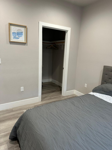 Others 2, PRIVATE ROOM IN NEW APPARTMENT WITH FULL BATH, Los Angeles