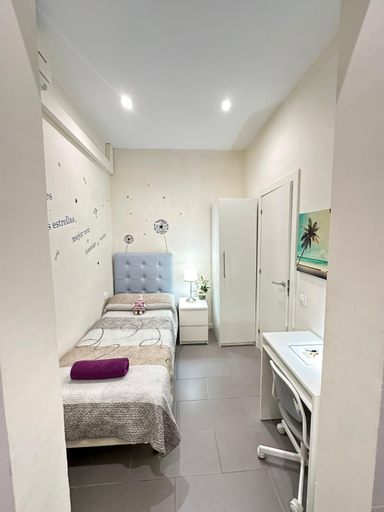 Bedroom 2, Rooms on Balmes, Barcelona