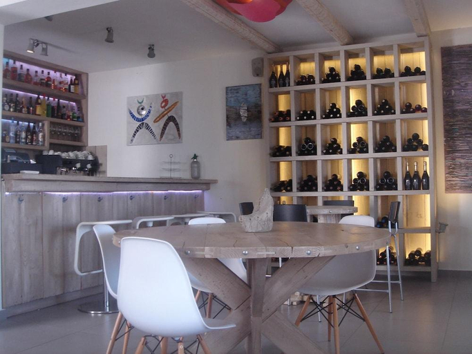 Food & Drinks, Speires suites, South Aegean