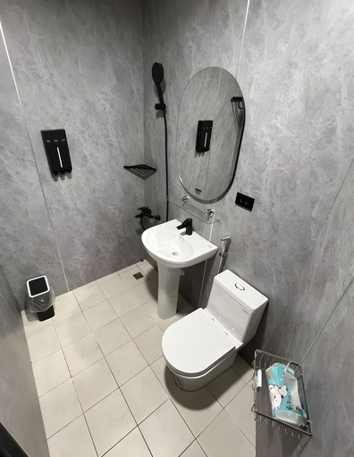 Bathroom 3, Chill Place, Hsinchu City