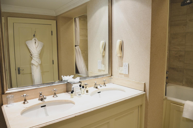 Bathroom, Melbourne Lodge, Hertfordshire