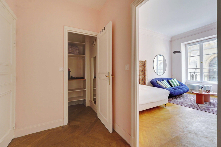 Living area 4, Spacious Studio - 2p/43m2 - Montorgueil / Louvre, Paris