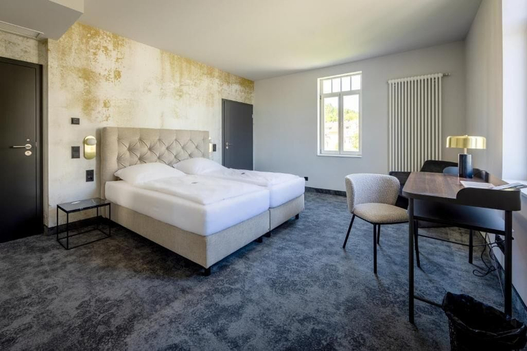 Bedroom 3, Hotel Villa Hirzel, Ostalbkreis