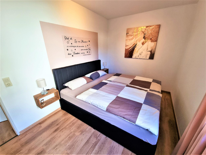 Bedroom 2, Ferienwohnungen Pappenheimer, Ansbach