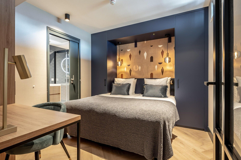 Room 4, Historic Canal Home in Delft, Delft