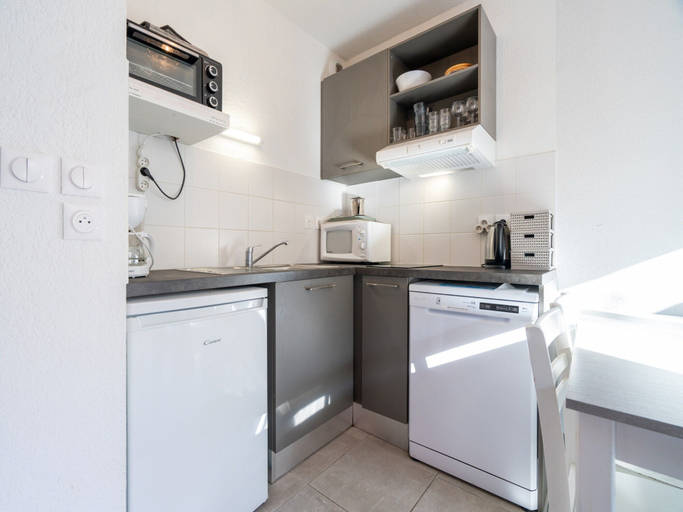 Private kitchen 5, Tranquil Escape by the Sea, Hérault