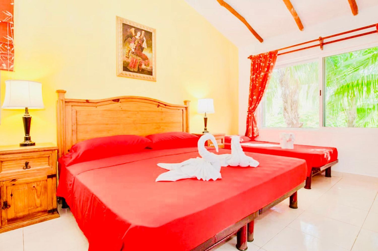 Others 3, Playacar - Executive Budget Room With Swimming Pool Air Conditioning and Parking, Cozumel