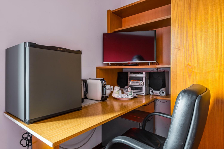 Others 5, Suite con Bagno a Carpi Wi-Fi & Smart tv, Modena