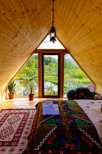 Others 2, Cabana tip A Wild Glamping Cornereva, Cornereva