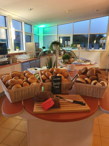 Food & Drinks 5, JUFA Hotel im Bruckenkopfpark - Julich, Düren