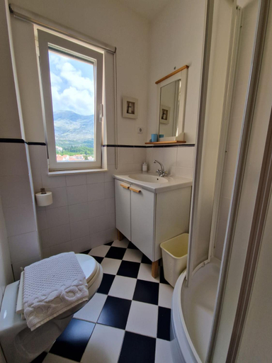 Bathroom 3, Villa Lukic Apartments, Dubrovačko Primorje