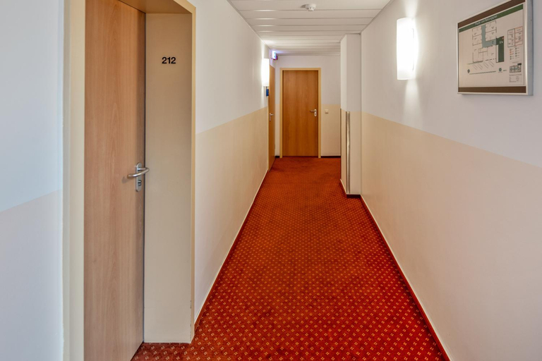 Others 5, Academy Lodge Boardinghouse, Hamburg