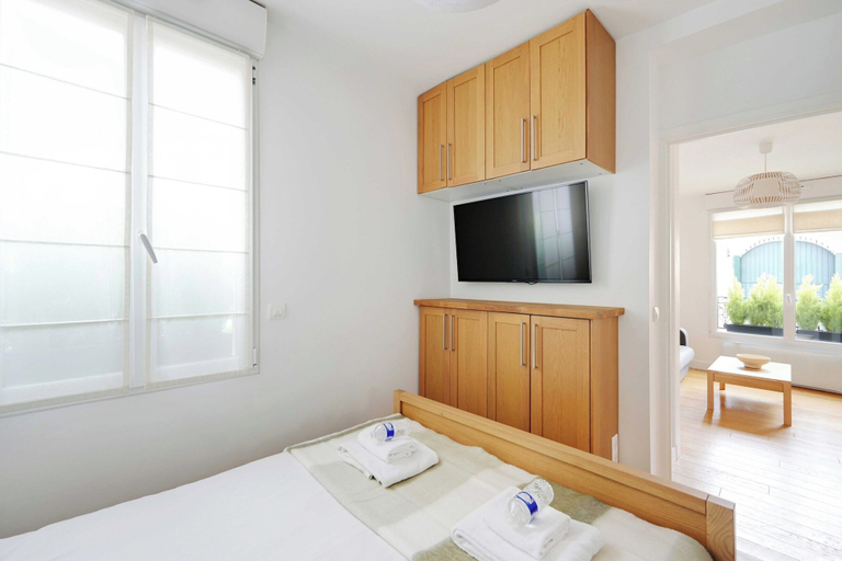 Room 3, Charming Apartment - 1br-4p- Suresnes, Hauts-de-Seine