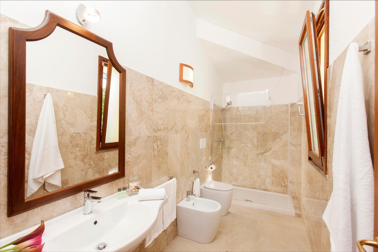 Bathroom 2, Resort Capalbio, Grosseto