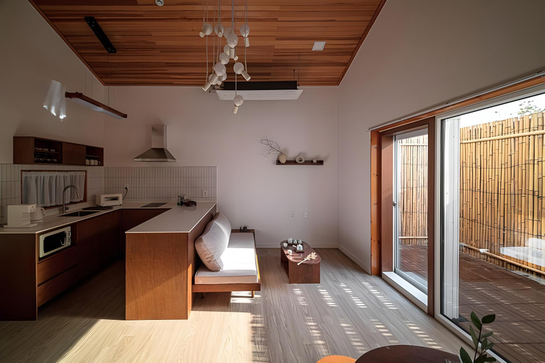 5, Jeju Sineomangil Stay, Jeju