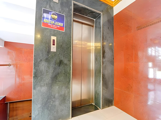 Public Area 2, FabExpress Janakiraman, Puducherry
