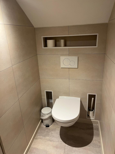 Bathroom 3, Hotel Le Roosevelt, Ardennes