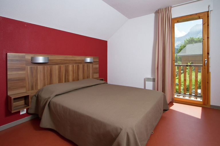 Room 4, Chalet in Gresse-en-vercors Near Nature Park, Isère