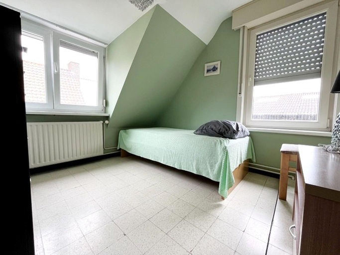 Room 4, Villa in Wenduine Near the Seawall, West-Vlaanderen