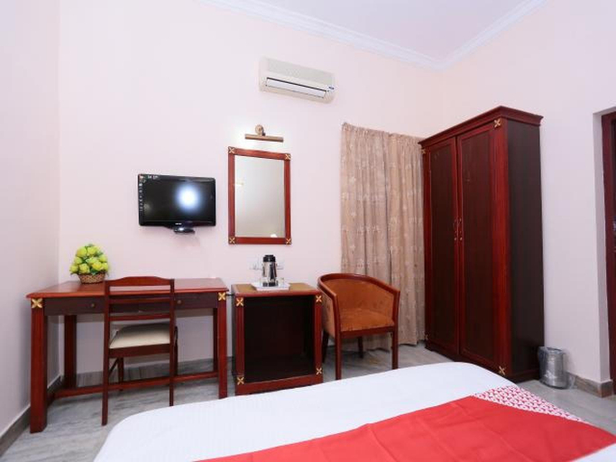 Bedroom 2, KARTHIKA RESIDENCY, Ernakulam