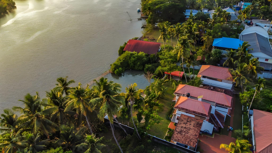 Others 4, The Riverhouse Panangad, Ernakulam
