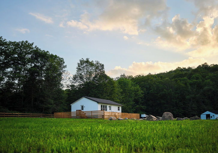 Room 5, Saddleview Bed & Breakfast, Wayne