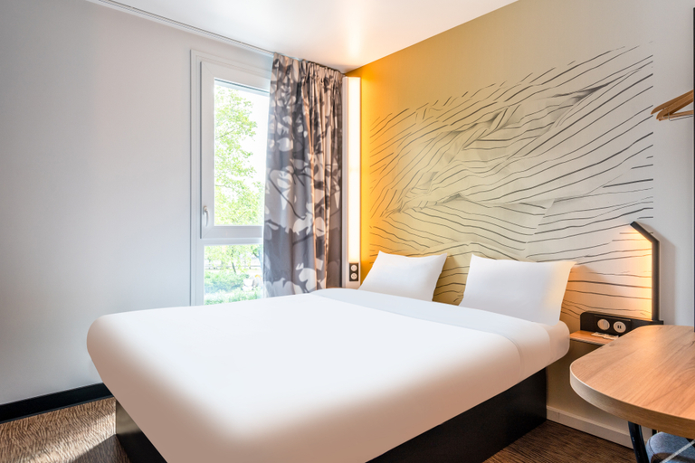 Bedroom 3, B&B HOTEL RENNES PARC EXPO AEROPORT, Ille-et-Vilaine