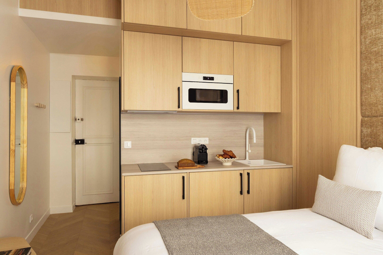 Room 3, Charming Cosy Studio - 2P - Gare Saint Lazare, Paris