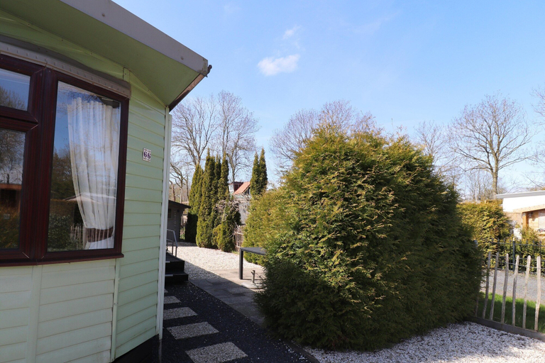 Exterior 5, Cozy Chalet in Tzummarum, Franekeradeel