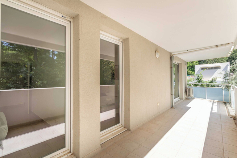 Exterior detail, 2 Bedroom Apartment With Balcony 10th arr, Bouches-du-Rhône