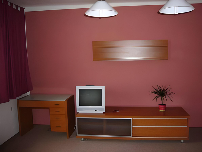 Others 3, Hotel Ostrov Garni, Nymburk