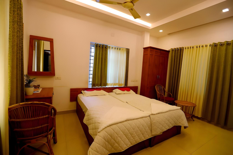 Bedroom 3, Hotel Sapphire Inn, Ernakulam
