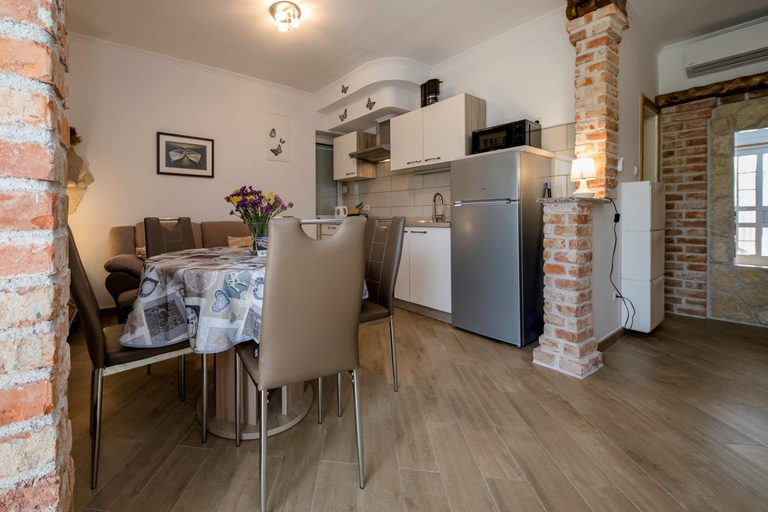 Others 5, Apartments Larissa and Marcela, Lopar/Supetarska Draga