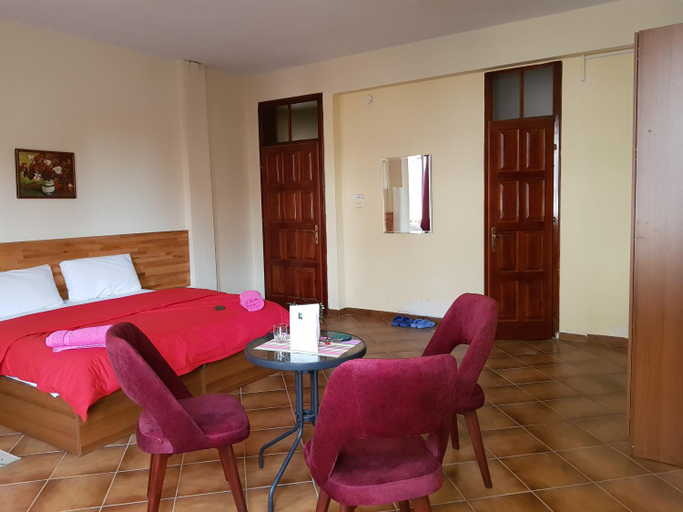 Others 2, Hotel Kurtabeg, Shkodrës