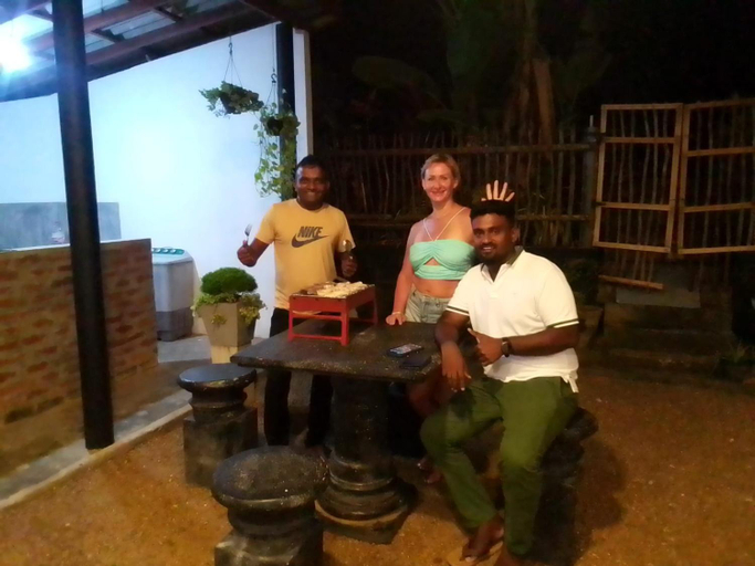 Food & Drinks 4, Sisi's Place, Bentota