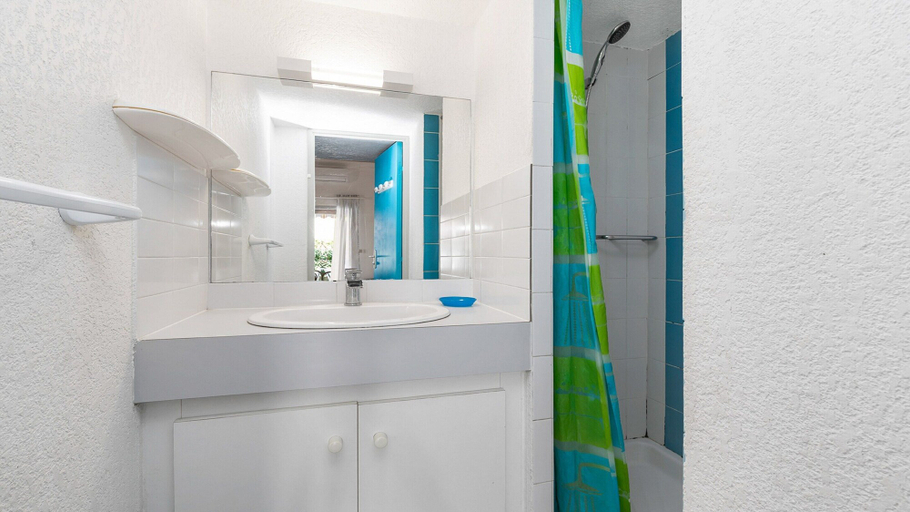 Bathroom, Peaceful Beachside Escape, Hérault