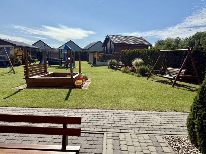 Garden 5, Holiday Homes With Pool, Mielenko, Koszalin