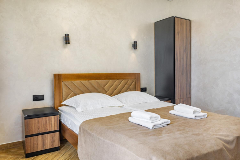 Bedroom 3, Smerichka, Iaremchans'ka