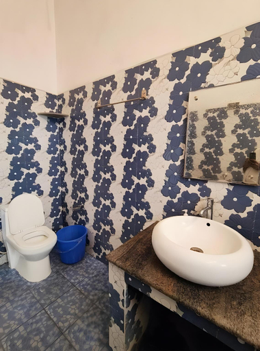 Bathroom 3, Blissful Haven, Viluppuram