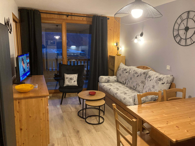 Primary image, Alpine Apartment With Balcony, Hautes-Alpes