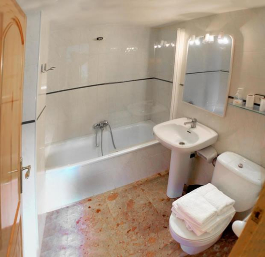 Others 3, Hostal Casa Martina, Teruel